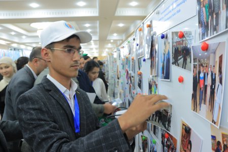 Pán olimpiadasınıń jabılıw máresiminde fotosúwretler kórgizbesi shólkemlestirildi
