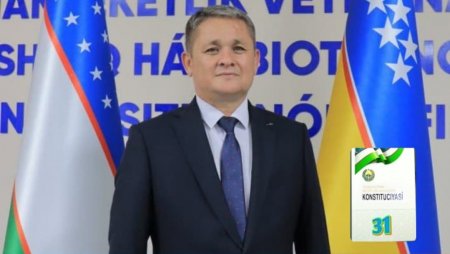 Bas nızamımız qabıl etilgenliginiń 31 jıllıǵı menen direktor qutlıqlawı