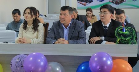 Dawıslı chat arqalı studentlerge ótkeriletuǵın online tańlawlardıń mazmunı túsindirildi