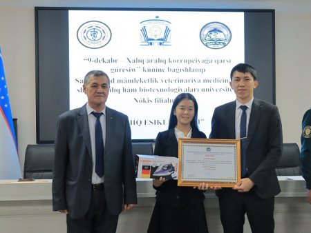 "Xalıq aralıq korrupciyaǵa qarsı gúresiw kúni" múnásibeti menen “Ashıq esikler kúni” ilájı ótkerildi