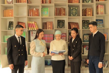 Filialımızdıń 5 studenti Prezident hám ataqlı mámleketlik stipendiyalar tańlawınıń jeńimpazı boldı