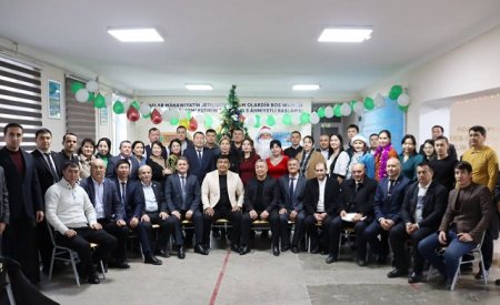 Filial jámáátine jańa jıldıń ilhámlandıratuǵın sawǵaları tapsırıldı