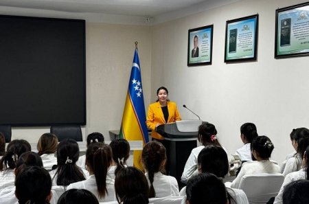 "Jawızlıqqa qarsı aǵartıwshılıq" teması sheńberinde sáwbetlesiw ótkerildi