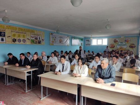 "Jas sharwa" dógeregi arqalı studentlerdiń bilimleri bekkemlenbekte