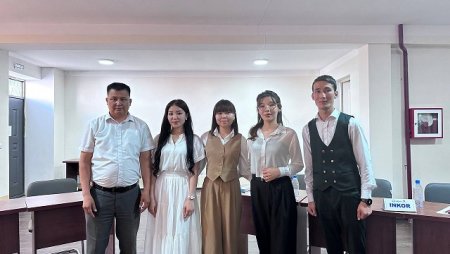 "Munozara-debat" intellektuallıq oyını jeńimpazlıǵı filial studentlerine nesip etti