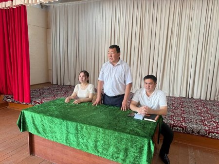 Mektep oqıwshılarına filialda jaratılǵan imkaniyatlar jetkizlmekte