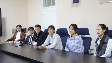 Student-jaslar arasında "Jas koordinator" tańlawı ótkerildi