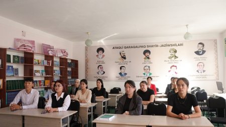 "Mahmudxoja Behbudiy miyrası" temasında ádebiy keshe ótkerildi
