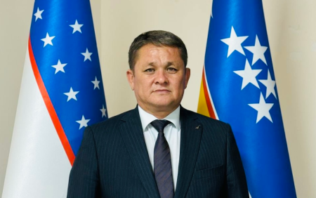 DIREKTOR MÚRÁJATÍ