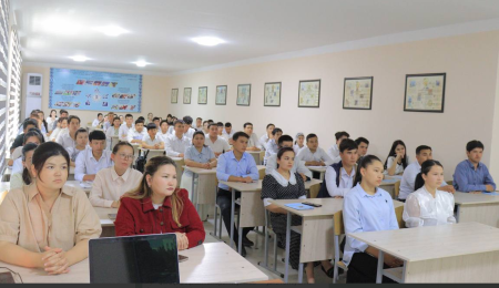 "Qaraqalpaqstan rawajlanıw jolında" — jańa rawajlanıw basqıshınıń ilimiy talqılawı