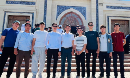 Jaslar nál egiw ilajlarında qatnasıp, mádeniy miyras obektleri menen jaqınnan tanıstı
