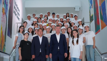 Muzeyge sayaxat festival qatnasıwshılarında umıtılmas tásirler qaldırdı