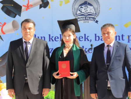 Filial pitkeriwshilerine diplomlar saltanatlı túrde tapsırıldı