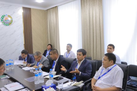 Filial basshıları, qarjı hám yuridikalıq bólimler menen intervyu ótkerildi